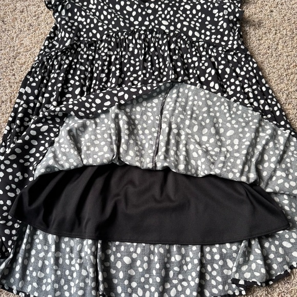 Altar'd State Black & White Rayon Spotted Tier Babydoll Mini Dress Women's Large - Picture 7 of 10
